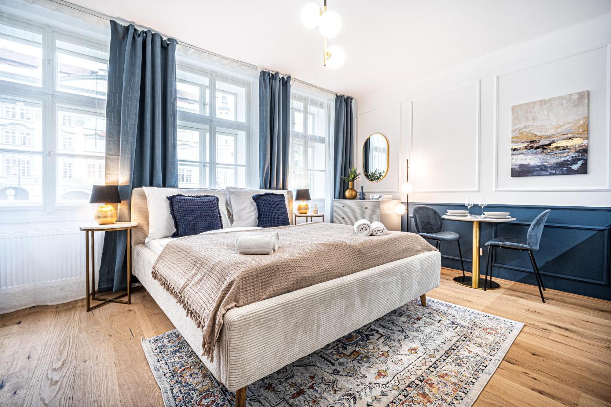 Apartamento Beautifully Renovated At Lesser Town